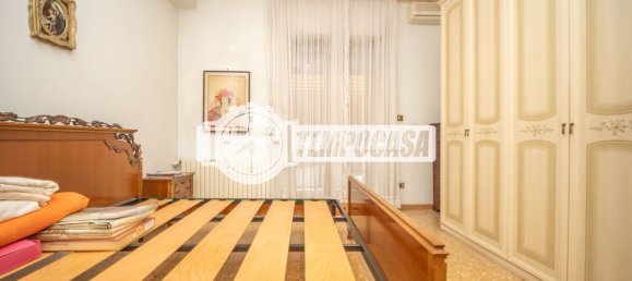 3 Schlafzimmer Wohnung in Rome, Italy, Nr. 325122 9