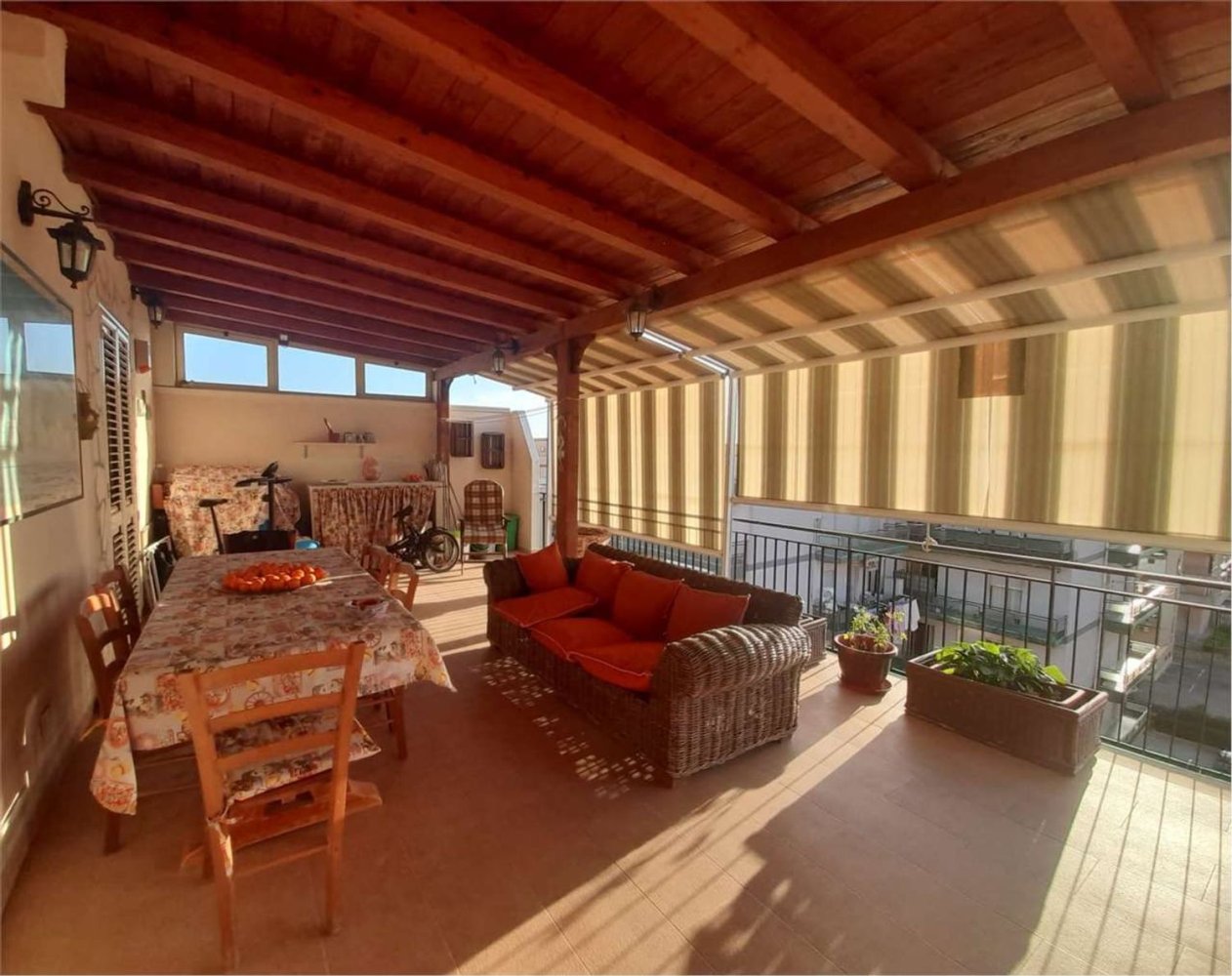 5 rooms Penthouse in Syracuse, Italy No. 242868