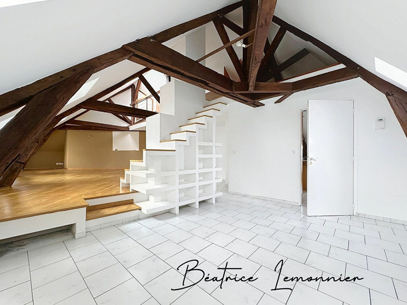 Квартира с 4 спальнями в Орлеан, Франция № 41898