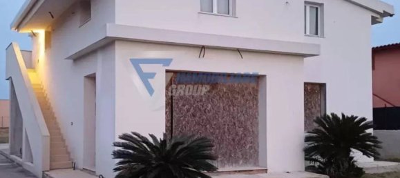 3 bedrooms Villa in Syracuse, Italy No. 280790 9