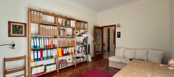 3 bedrooms Apartment in Turin, Italy No. 370868 4