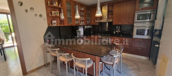 3 Schlafzimmer Wohnung in Limbiate, Italy, Nr. 341499 10