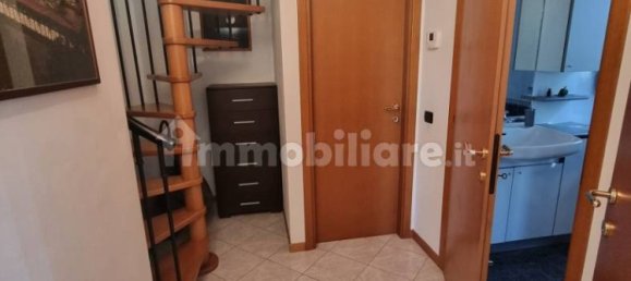 3 Schlafzimmer Wohnung in Limbiate, Italy, Nr. 341499 13