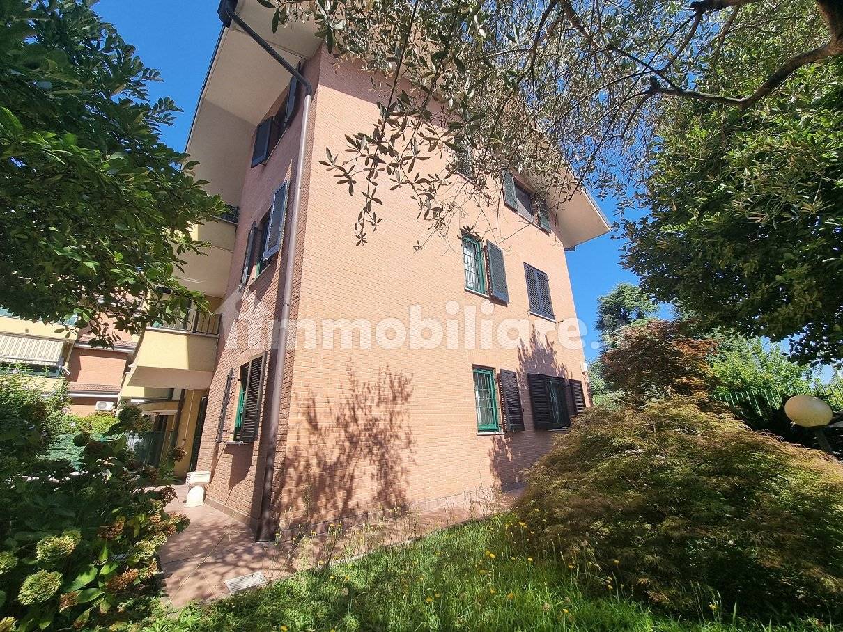 3 Schlafzimmer Wohnung in Limbiate, Italy, Nr. 341499