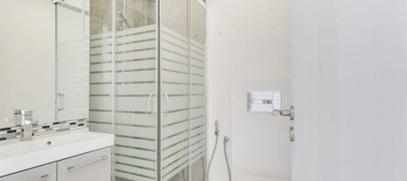 2 Schlafzimmer Wohnung in Lisbon, Portugal, Nr. 219978 11