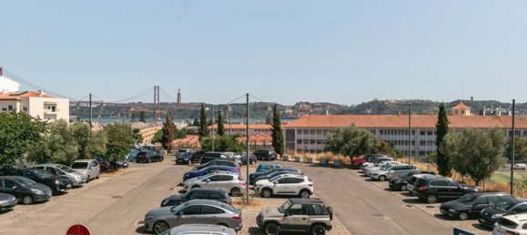 2 Schlafzimmer Wohnung in Lisbon, Portugal, Nr. 219978 13