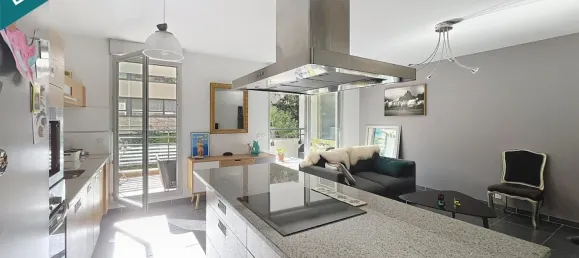 2 bedrooms Apartment in Marseille, France No. 339531 5