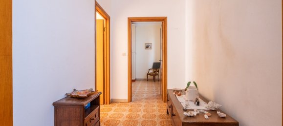 9-salle Villa à Pisa, Italy No. 52049 17