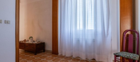 9-salle Villa à Pisa, Italy No. 52049 16