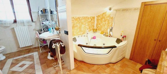 Casa de 11 habitaciónes en Fermo, Italy No. 128542 15