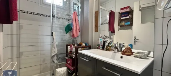 3-salle Appartement à Tournus, France No. 279905 9