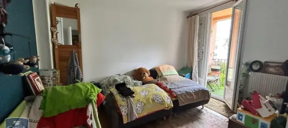 3-salle Appartement à Tournus, France No. 279905 5