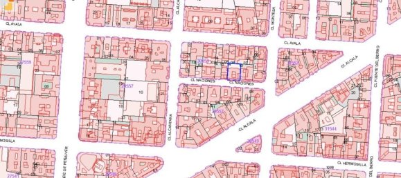 Apartamento de 3 dormitorios en Madrid, Spain No. 92828 36