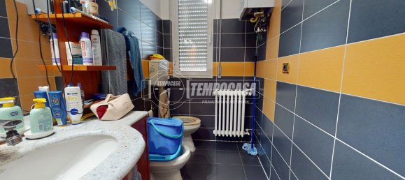 2 bedrooms Apartment in Cinisello Balsamo, Italy No. 360501 7