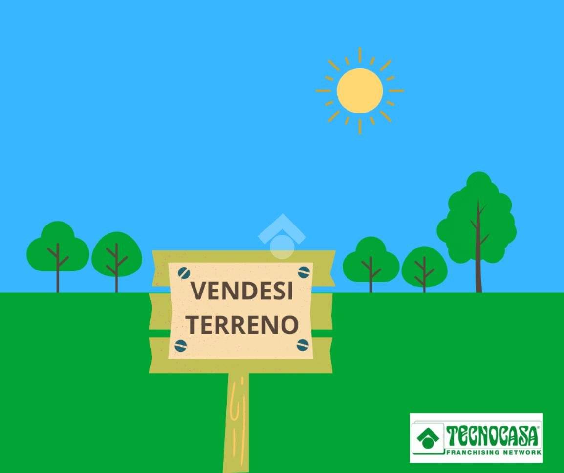 Terreno en Mantua, Italy 2600 m² No. 314311