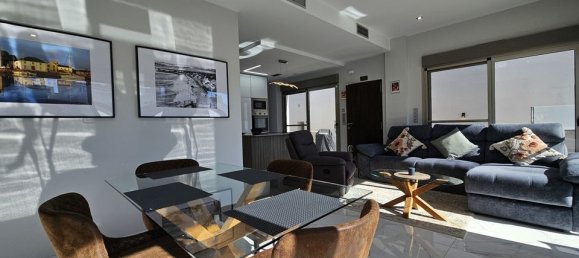 4 bedrooms Villa in Alicante, Spain No. 176062 2