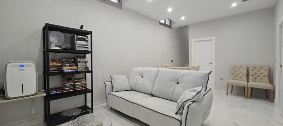 4 bedrooms Villa in Alicante, Spain No. 176062 20