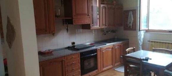 3 rooms Apartment in La Spezia, Italy No. 220335 3
