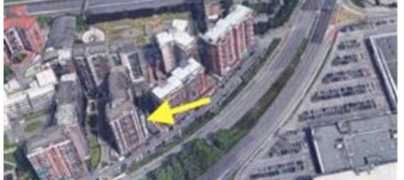 2-salle Appartement à Cinisello Balsamo, Italy No. 70703 11