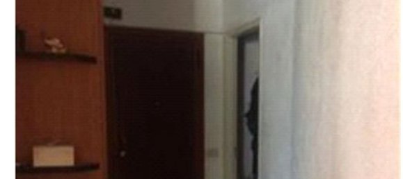 2-salle Appartement à Cinisello Balsamo, Italy No. 70703 14