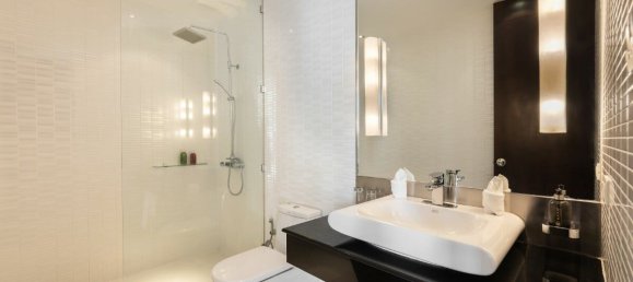 5 bedrooms Villa in Kamala, Thailand No. 10962 8