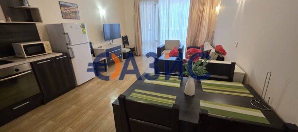 2 Schlafzimmer Wohnung in Sveti Vlas, Bulgaria, Nr. 718 13