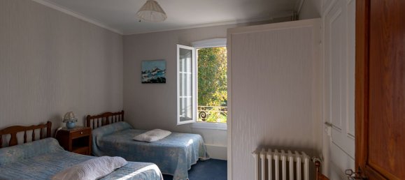 15 bedrooms House in Saint-Bonnet-de-Salers, France No. 192362 9