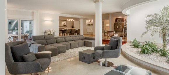 6 bedrooms Villa in Cascais, Portugal No. 319747 4