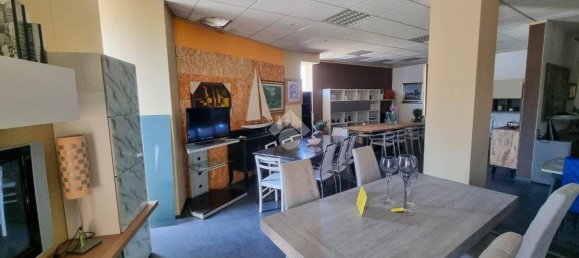 Almacén de 5 habitaciónes en Brivio, Italy No. 78295 2