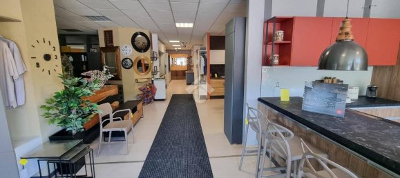 Almacén de 5 habitaciónes en Brivio, Italy No. 78295 3