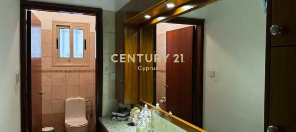 5 bedrooms House in Limassol, Cyprus No. 7643 2