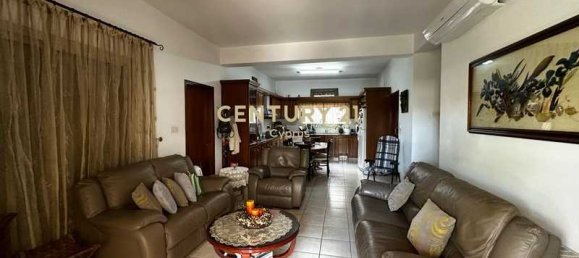 5 bedrooms House in Limassol, Cyprus No. 7643 10