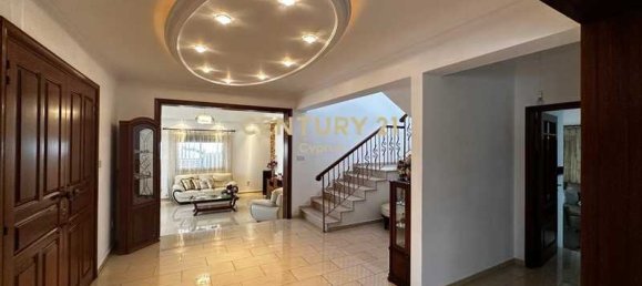 5 bedrooms House in Limassol, Cyprus No. 7643 12