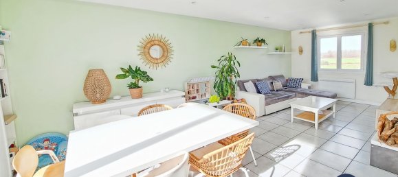 3 bedrooms House in Montrond-les-Bains, France No. 275341 2