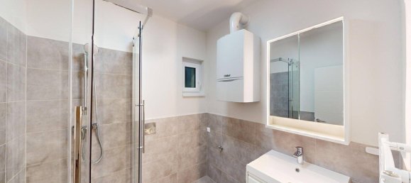 2 rooms Apartment in Favoriten, Austria No. 173023 2