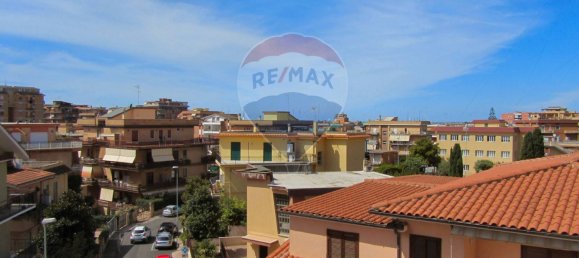 Квартира с 2 спальнями в Ладисполи, Италия № 61991 6