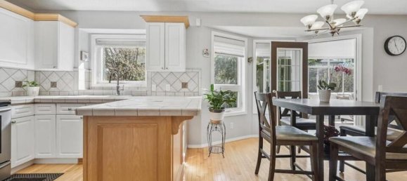 5 bedrooms House in Alberta, Canada No. 1192 8