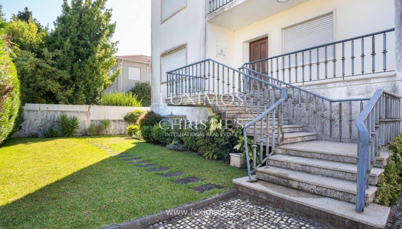 4 bedrooms Villa in Porto, Portugal No. 104224