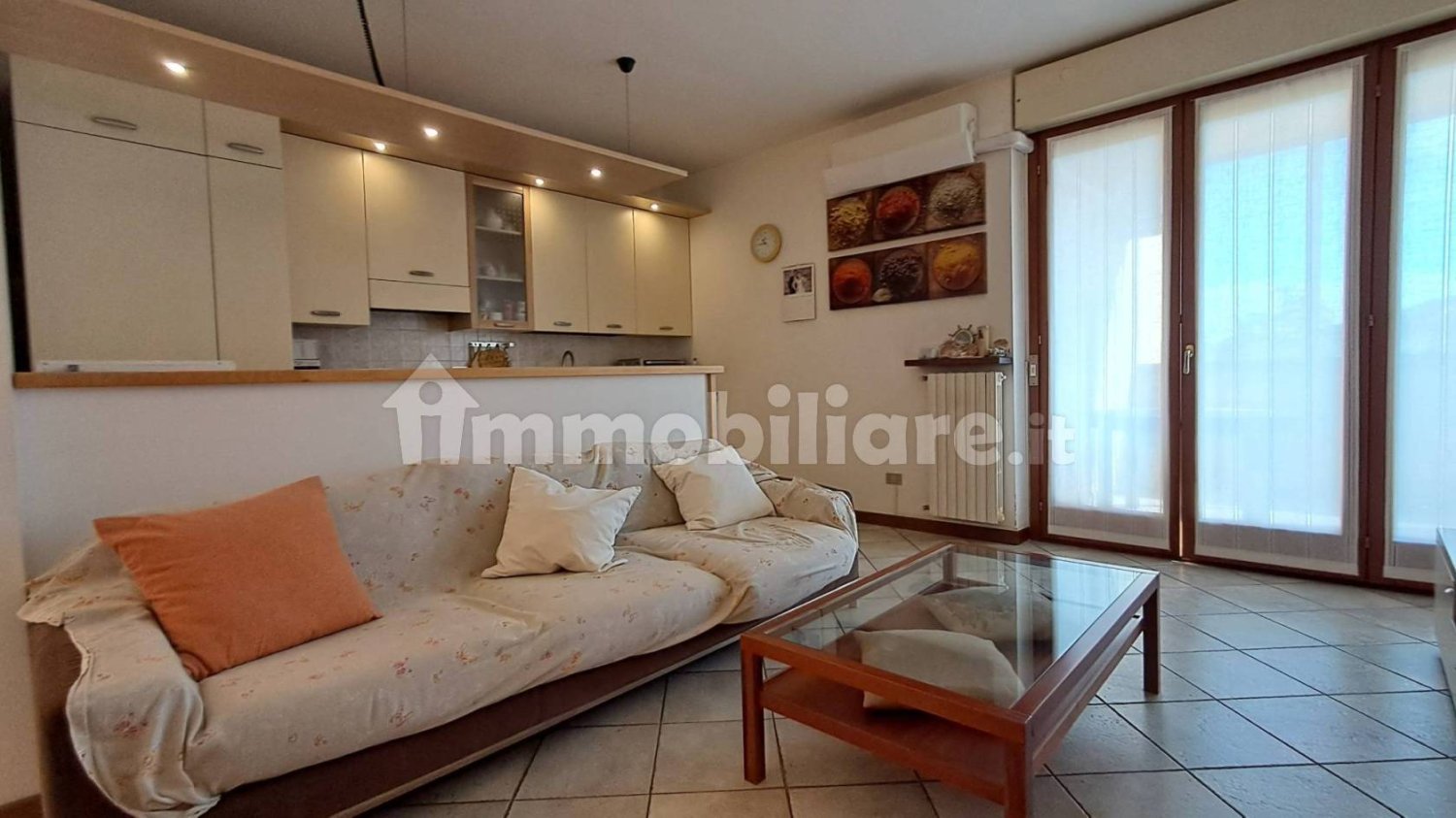 2 bedrooms Apartment in Voghera, Italy No. 118003