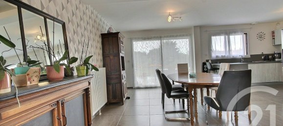 5 chambres Maison à La Chapelle-Saint-Martin-en-Plaine, France No. 323943 5