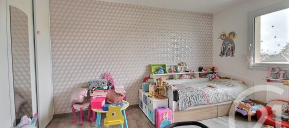 5 chambres Maison à La Chapelle-Saint-Martin-en-Plaine, France No. 323943 12