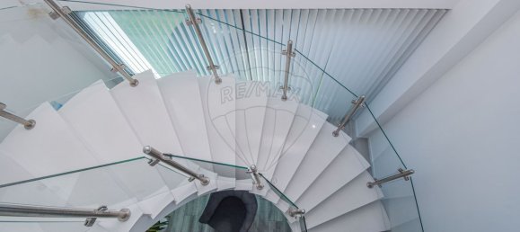 5 bedrooms House in Porto Salvo, Portugal No. 43028 45