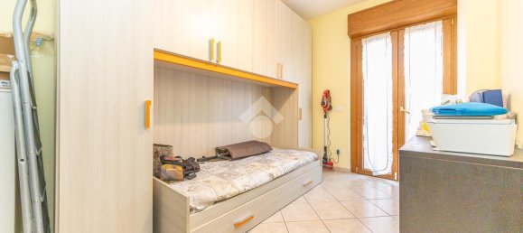 3 rooms Apartment in Rome, Italy No. 83385 15