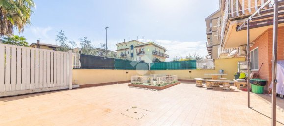 3 rooms Apartment in Rome, Italy No. 83385 22