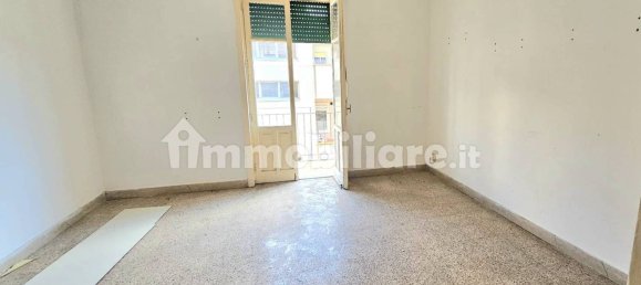 2 bedrooms Apartment in Messina, Italy No. 305865 5
