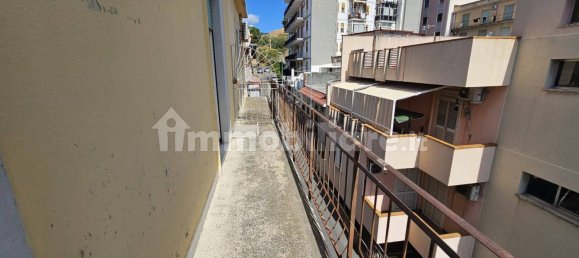 2 bedrooms Apartment in Messina, Italy No. 305865 4