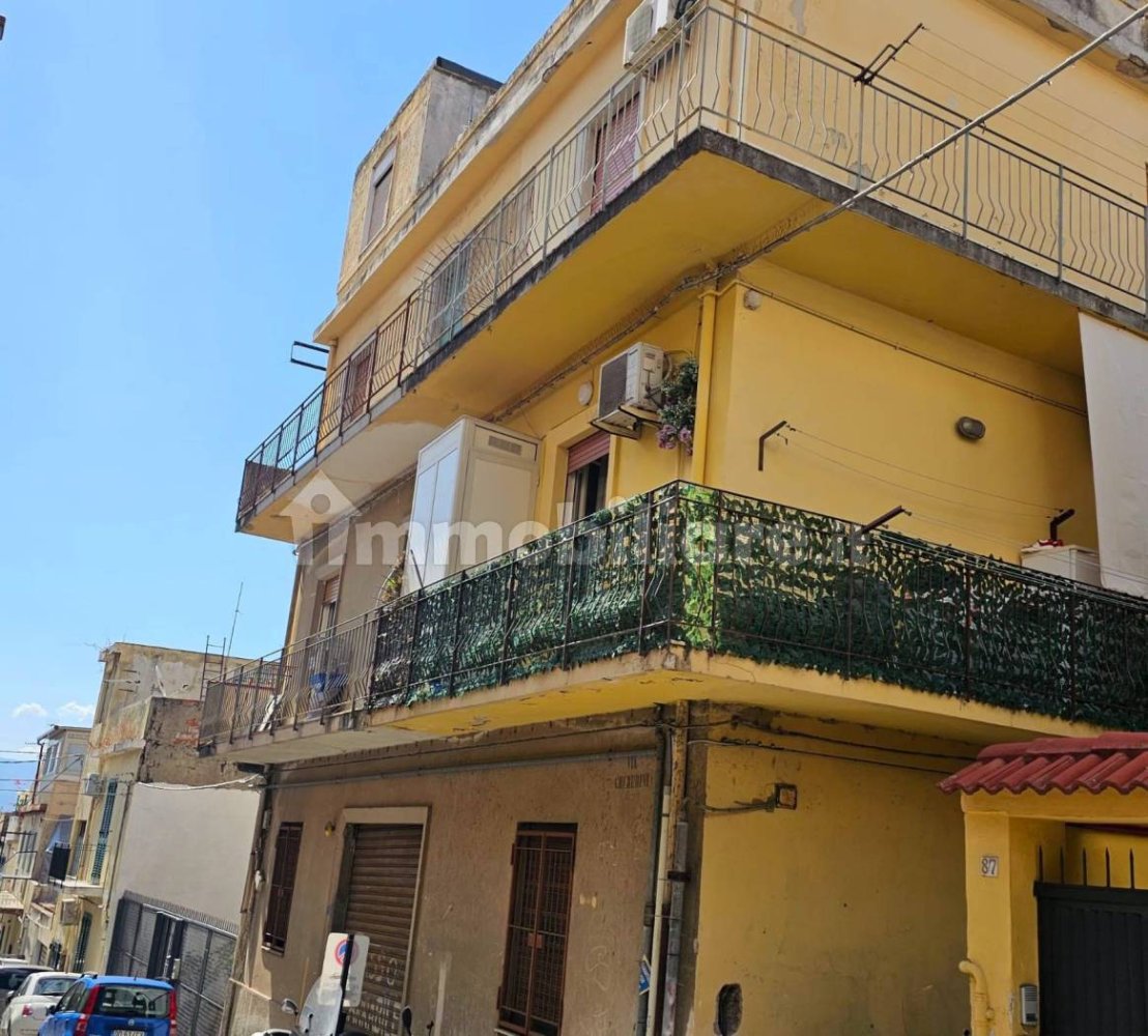 2 Schlafzimmer Wohnung in Messina, Italy, Nr. 305865