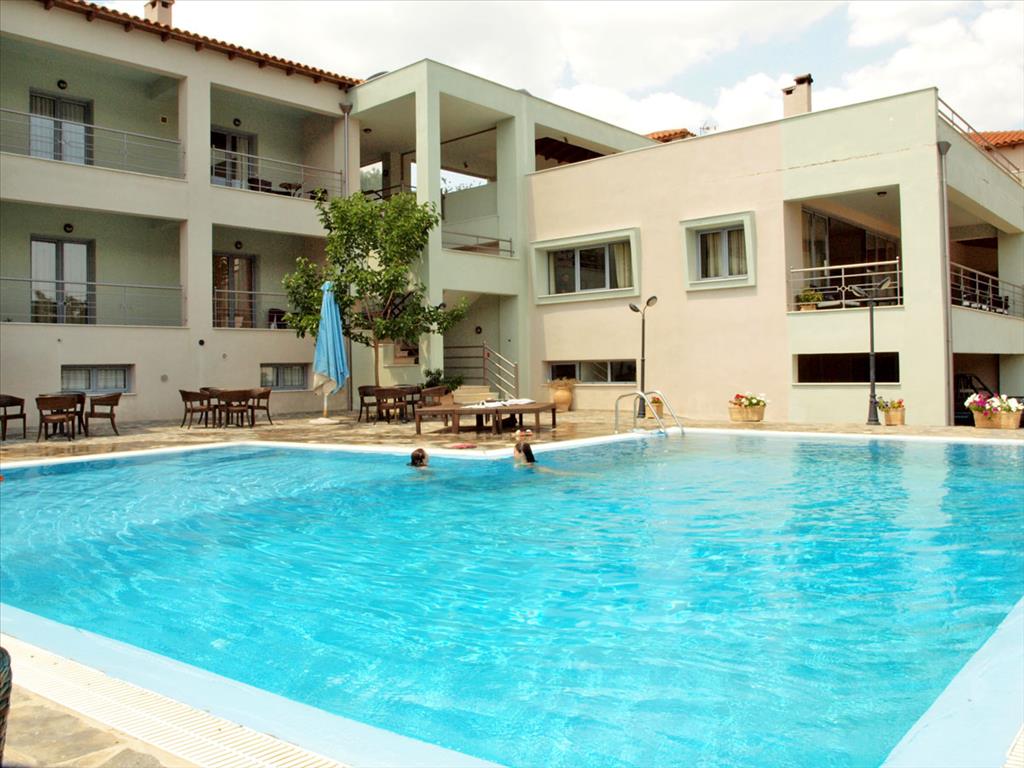 891m² Townhouse in Boeotia, Greece No. 7031