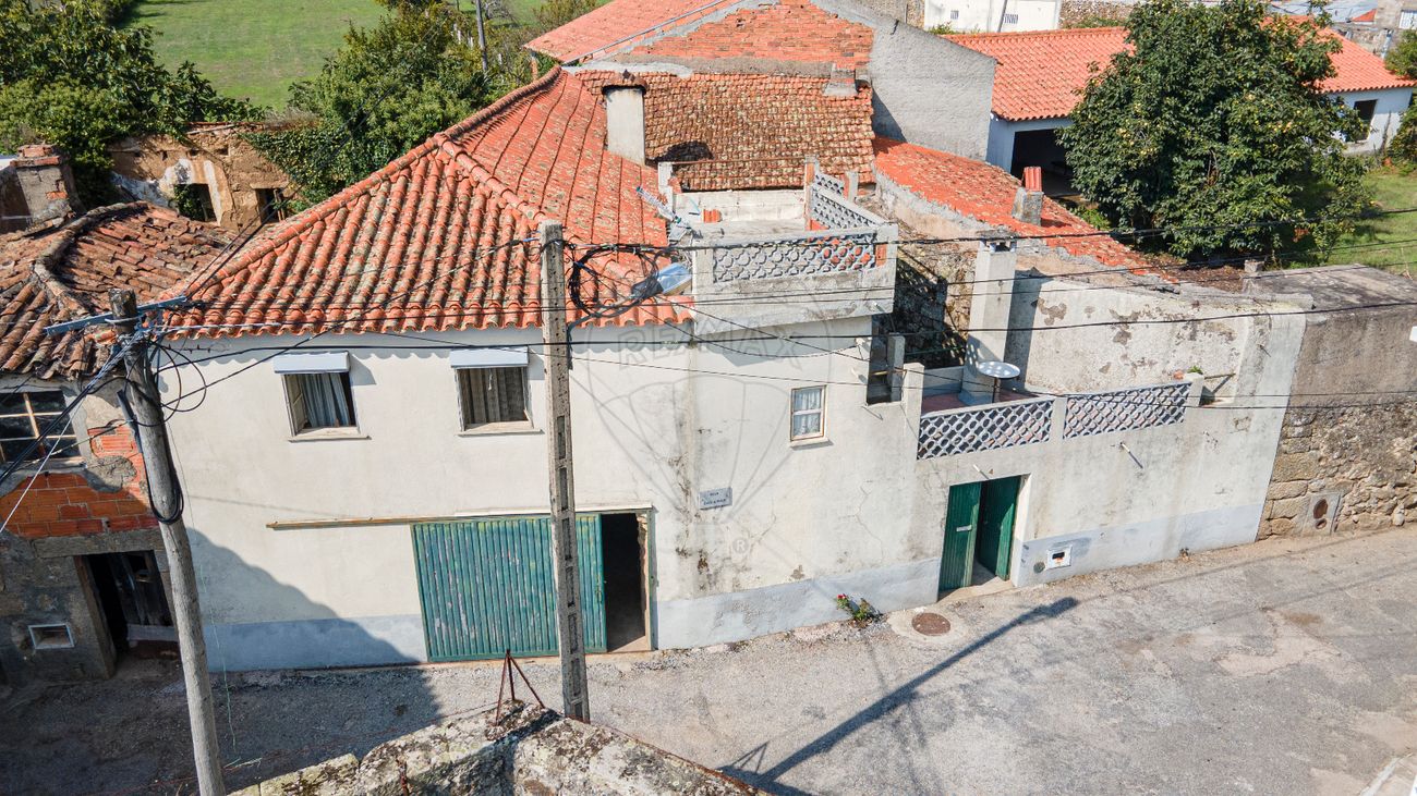 4 bedrooms House in Nogueira do Cravo, Portugal No. 176233