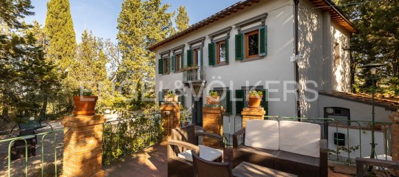 4 bedrooms Villa in Barberino Tavarnelle, Italy No. 63282 2